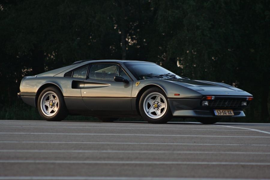  Ferrari 308 GTB Quattrovalvole 1982 года  (фото 22 из 61)